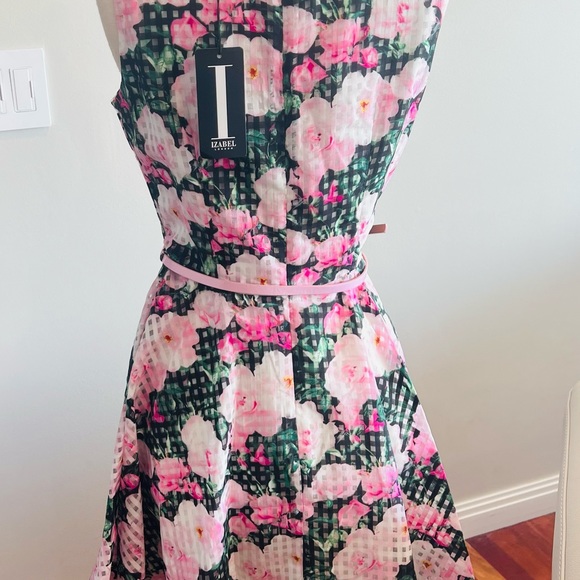 Izabel London Pink Floral Tea Party Dress - Picture 5 of 11